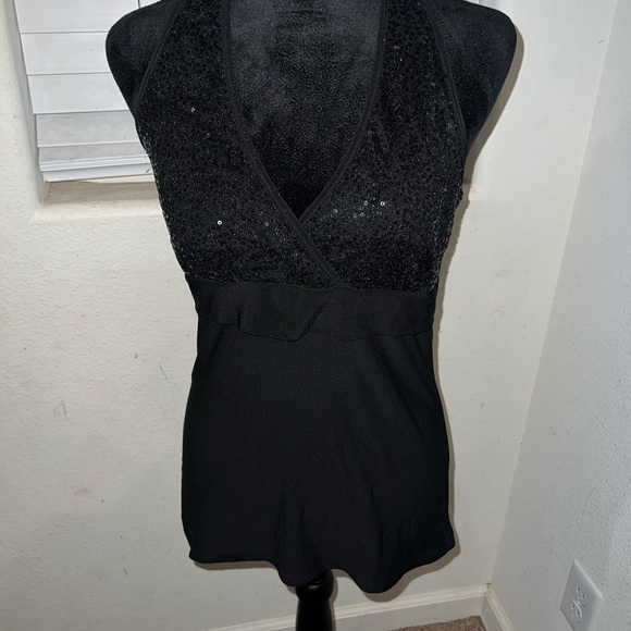 Black‎ Sequin Halter Top - Picture 2 of 4